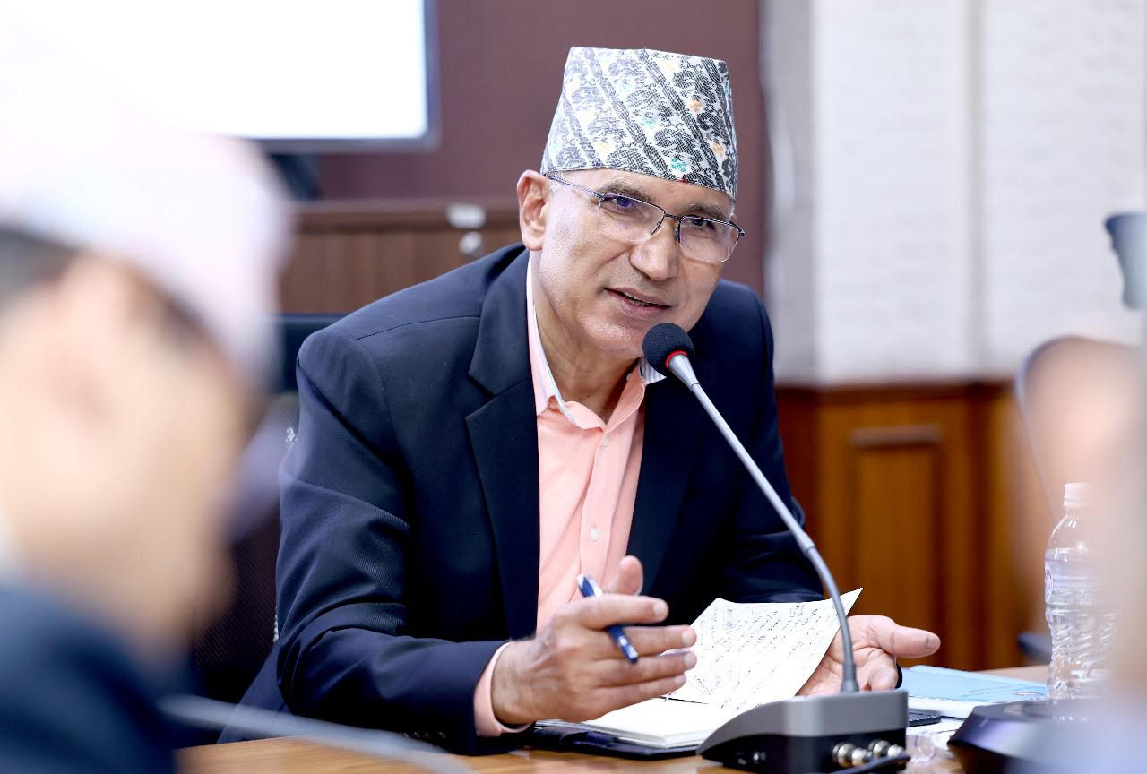 अर्थमन्त्री पौडेलद्वारा समयतालिका बनाएर बजेट कार्यान्वयन गर्न निर्देशन