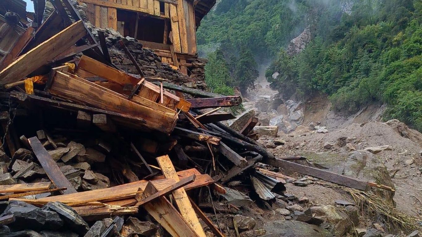 मनास्लु पदमार्गमा यात्रा नगर्न आग्रह