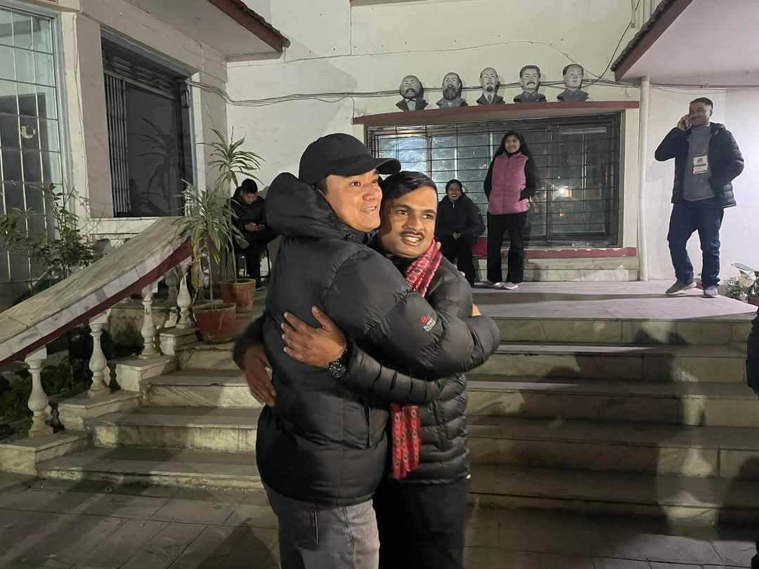 अखिल क्रान्तिकारीको अध्यक्षमा विजयप्रकाश सापकोटा निर्वाचित