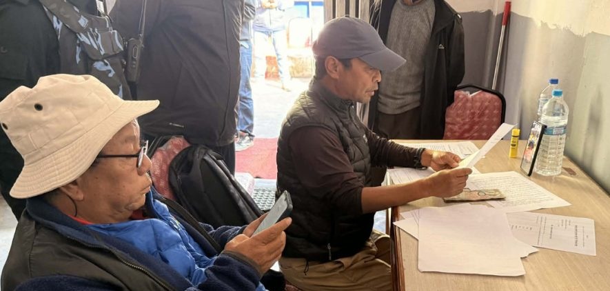 शिक्षामन्त्री महावीर पुनद्वारा राजीनामा, म्याग्दीबाट दिए स्वतन्त्र उम्मेदवारी