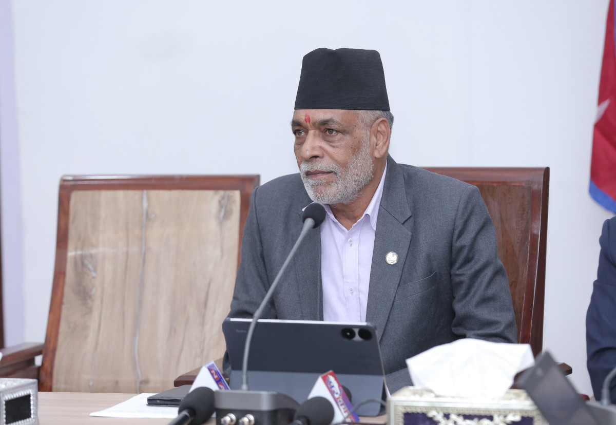कृषिमन्त्री अधिकारीले दिए राजीनामा