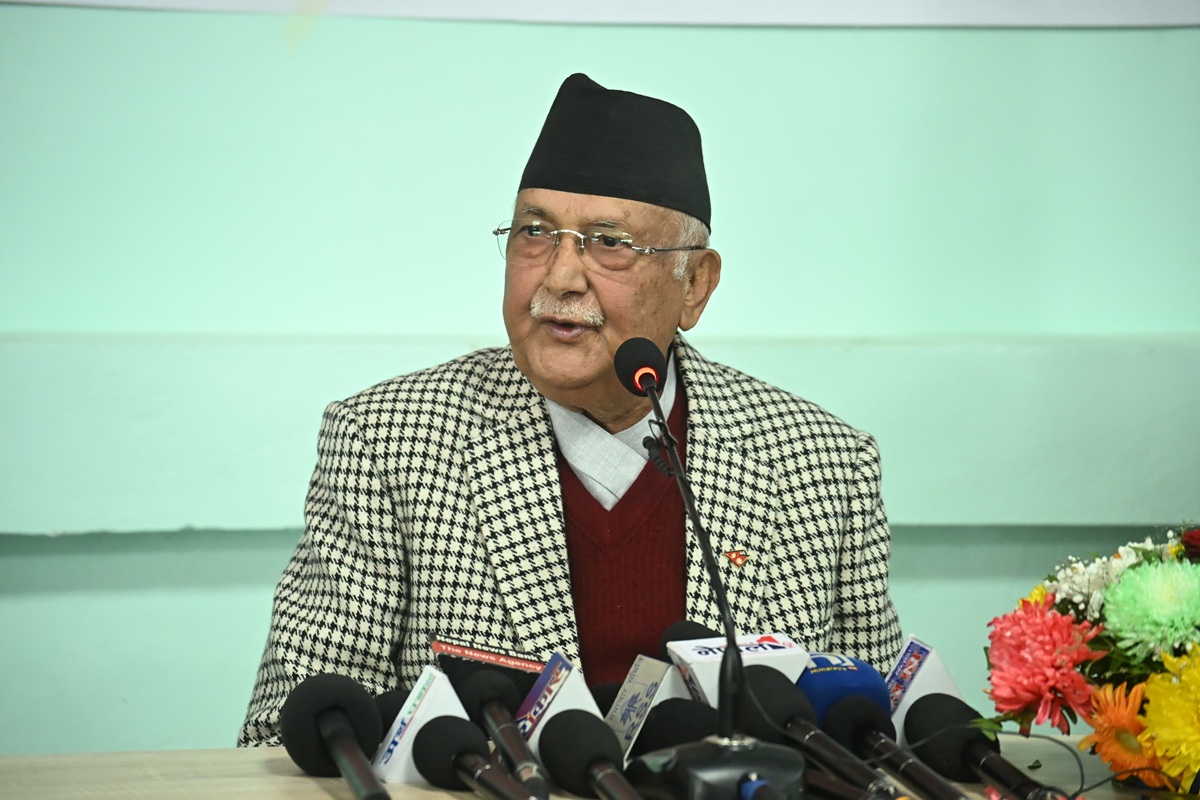 एमाले नेतृत्वका लागि सबैले प्रतिस्पर्धा गर्न पाउँछ : ओली