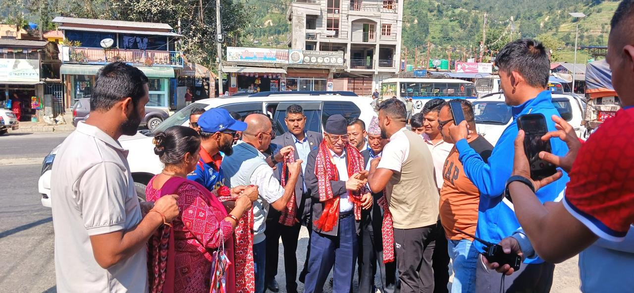 ओली नेतृत्वबाट हटे एमालेसँग पनि एकता हुनसक्छ : प्रचण्ड