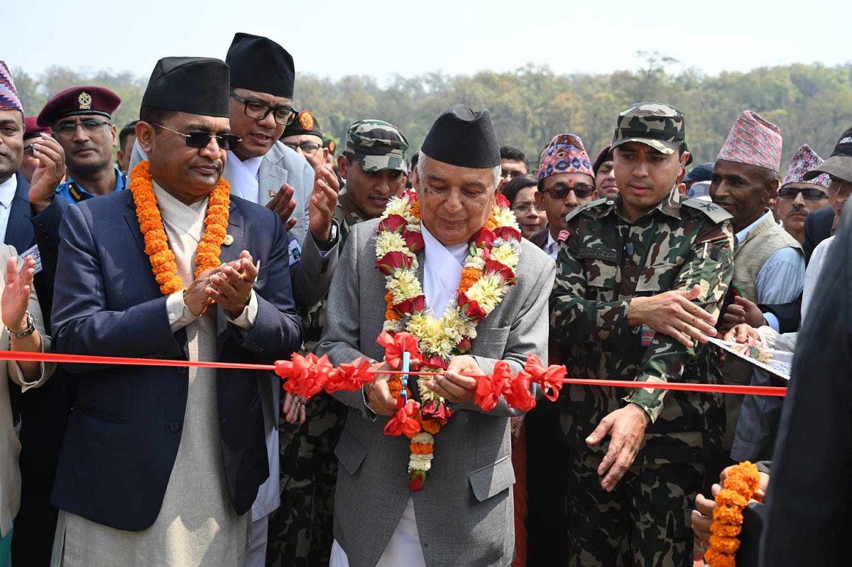 समयअनुसार नेपाली जनताको विकासको चाहना पूरा गर्न सबै एकजुट हुनुपर्छ : राष्ट्रपति