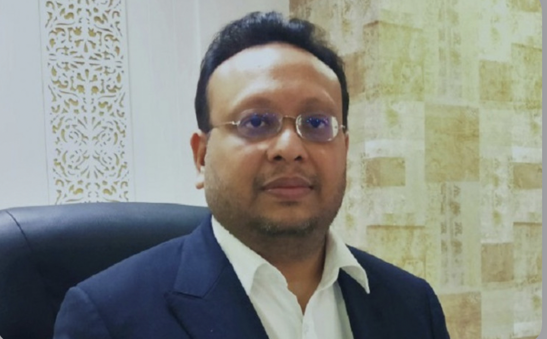 व्यवसायी सुलभ अग्रवाल पक्राउ